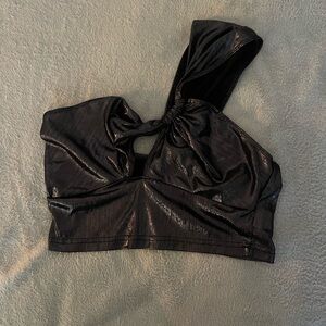 Metallic one shoulder top